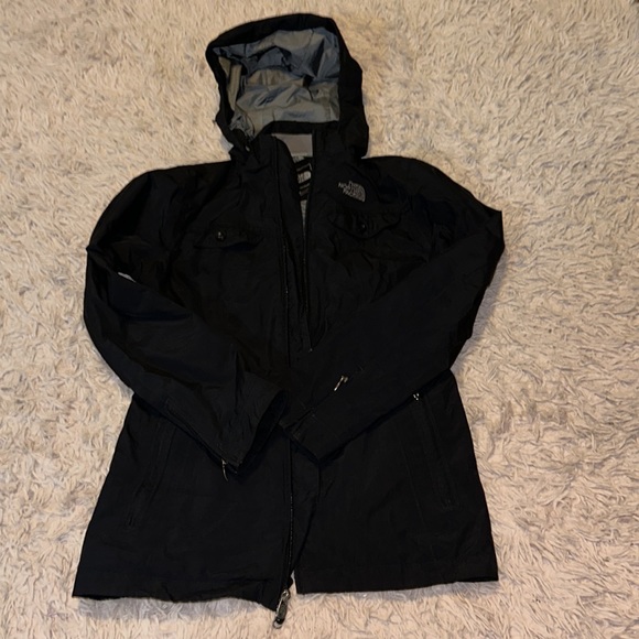 The North Face Women’s K Rain Jacket- Medium- Like New - Picture 5 of 16